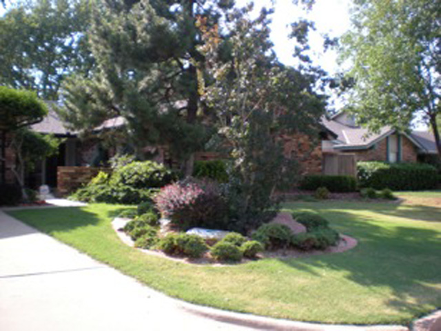 July 2011 Yard of the Month